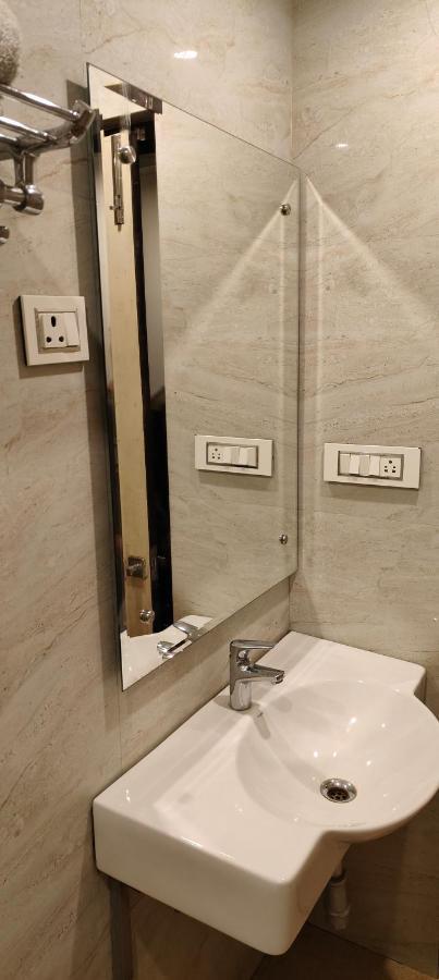 Hotel Krishna Katra  Εξωτερικό φωτογραφία